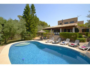 Heritage Mansion in Mancor de la Vall with Private Pool